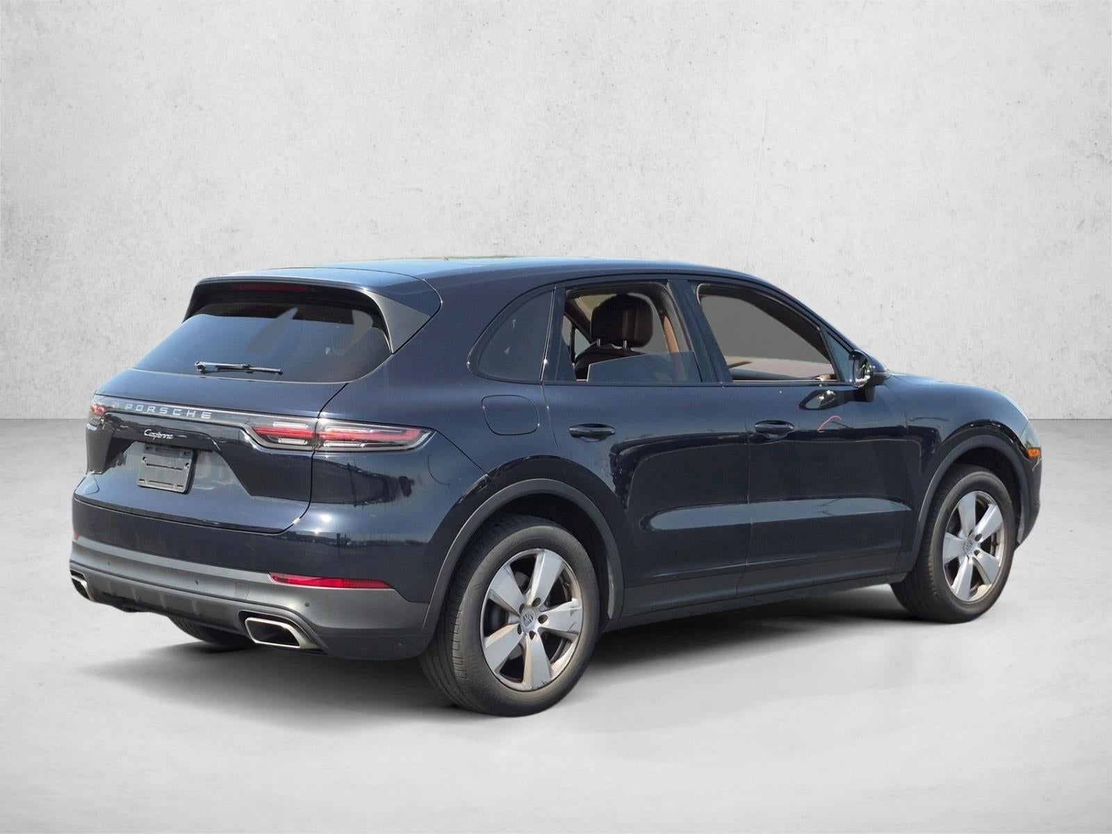 2022 Porsche Cayenne Base