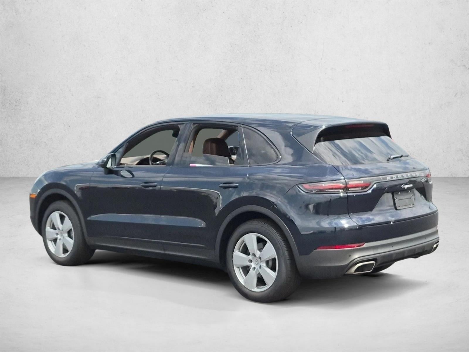 2022 Porsche Cayenne Base