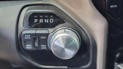 2019 RAM 1500 Laramie Crew Cab 4x4 5'7" Box