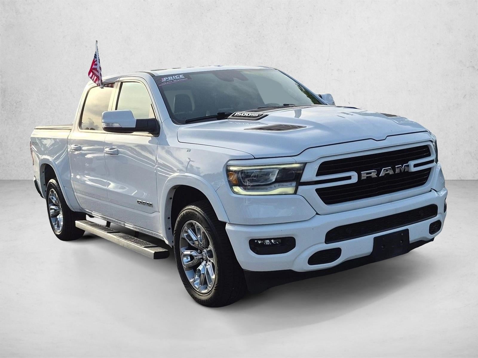 2022 RAM 1500 Laramie Crew Cab 4x4 5'7" Box