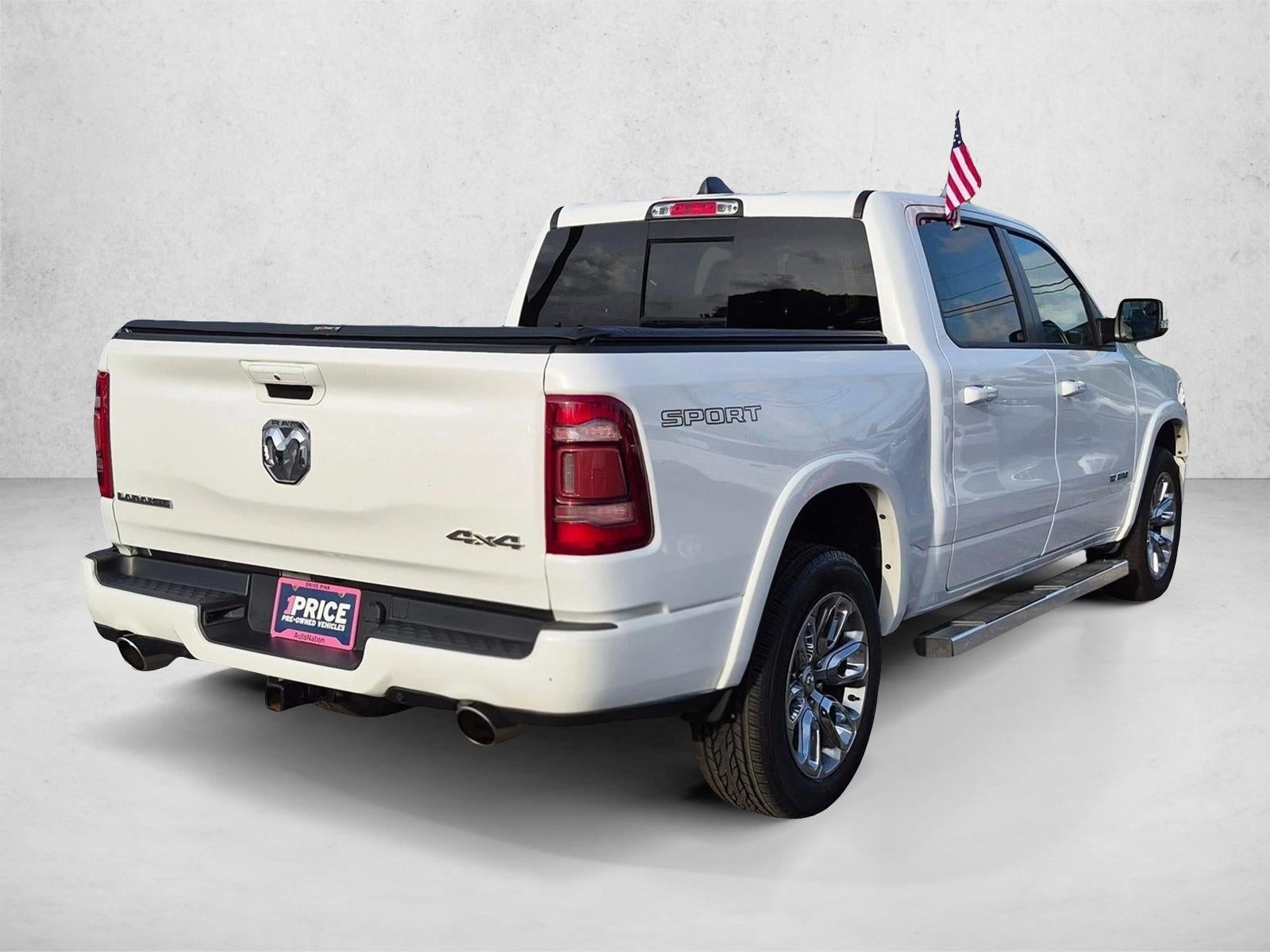 2022 RAM 1500 Laramie Crew Cab 4x4 5'7" Box