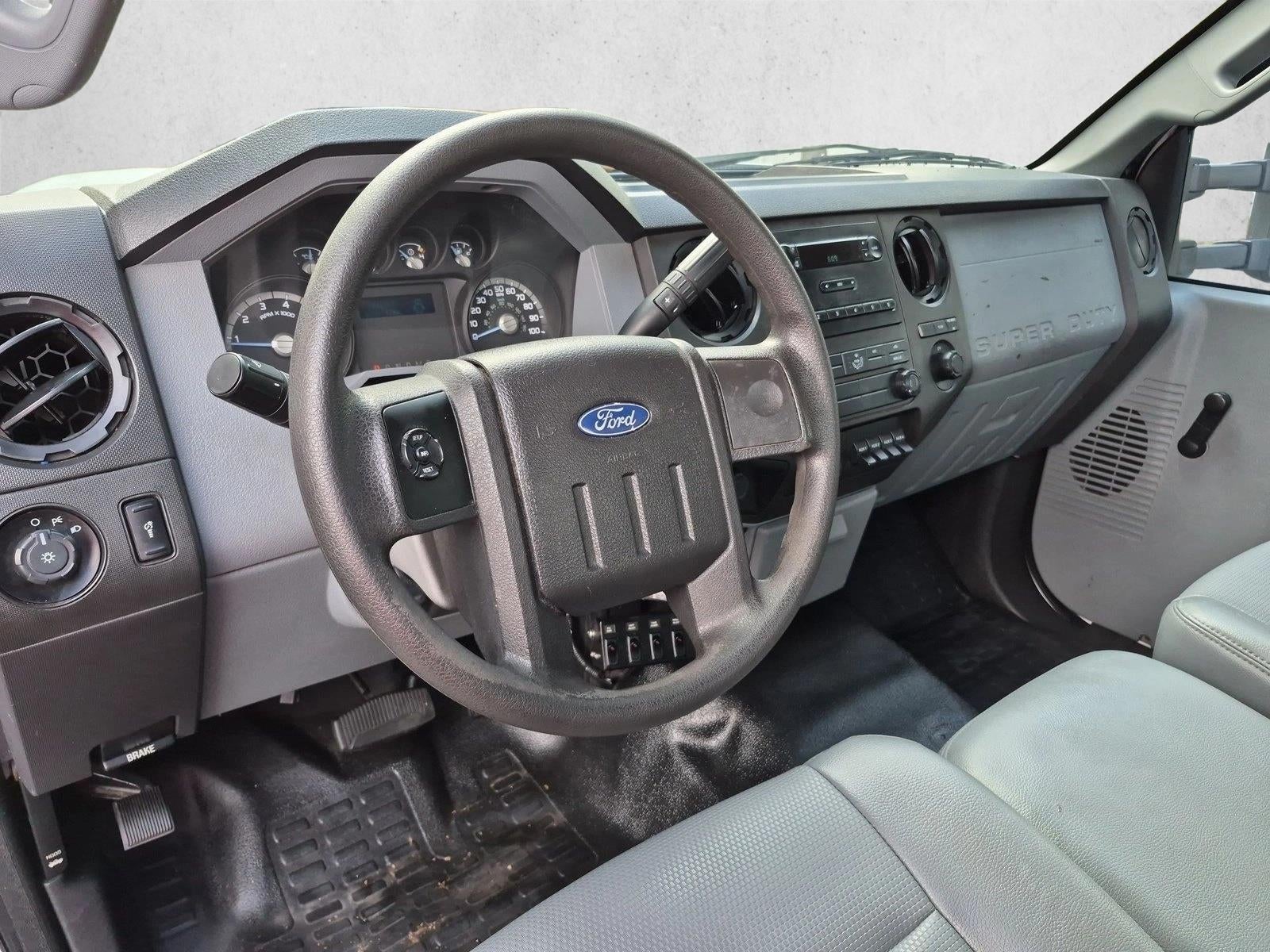 2016 Ford Super Duty F-350 DRW XL