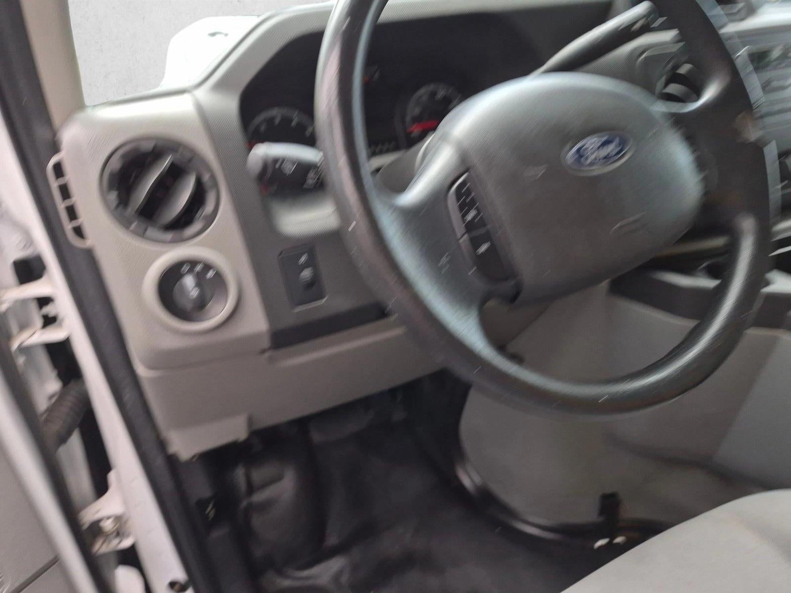 2018 Ford E-Series Cutaway Base