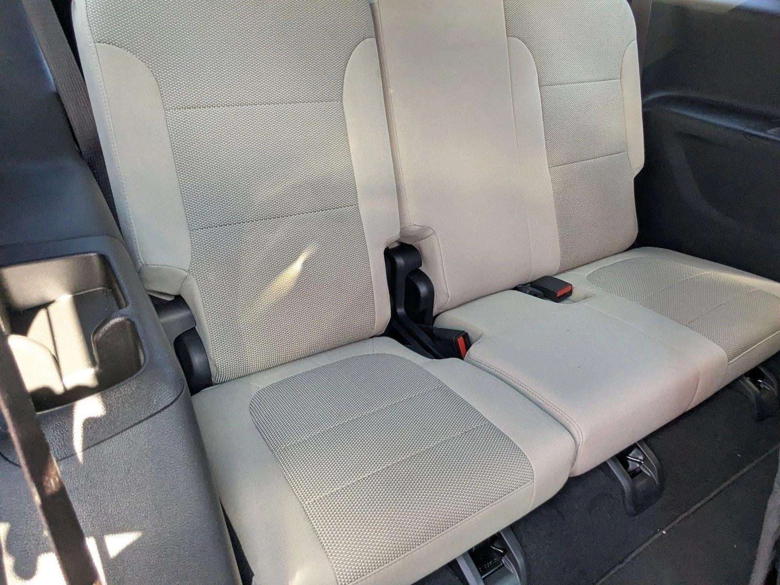 2023 Chevrolet Traverse Base