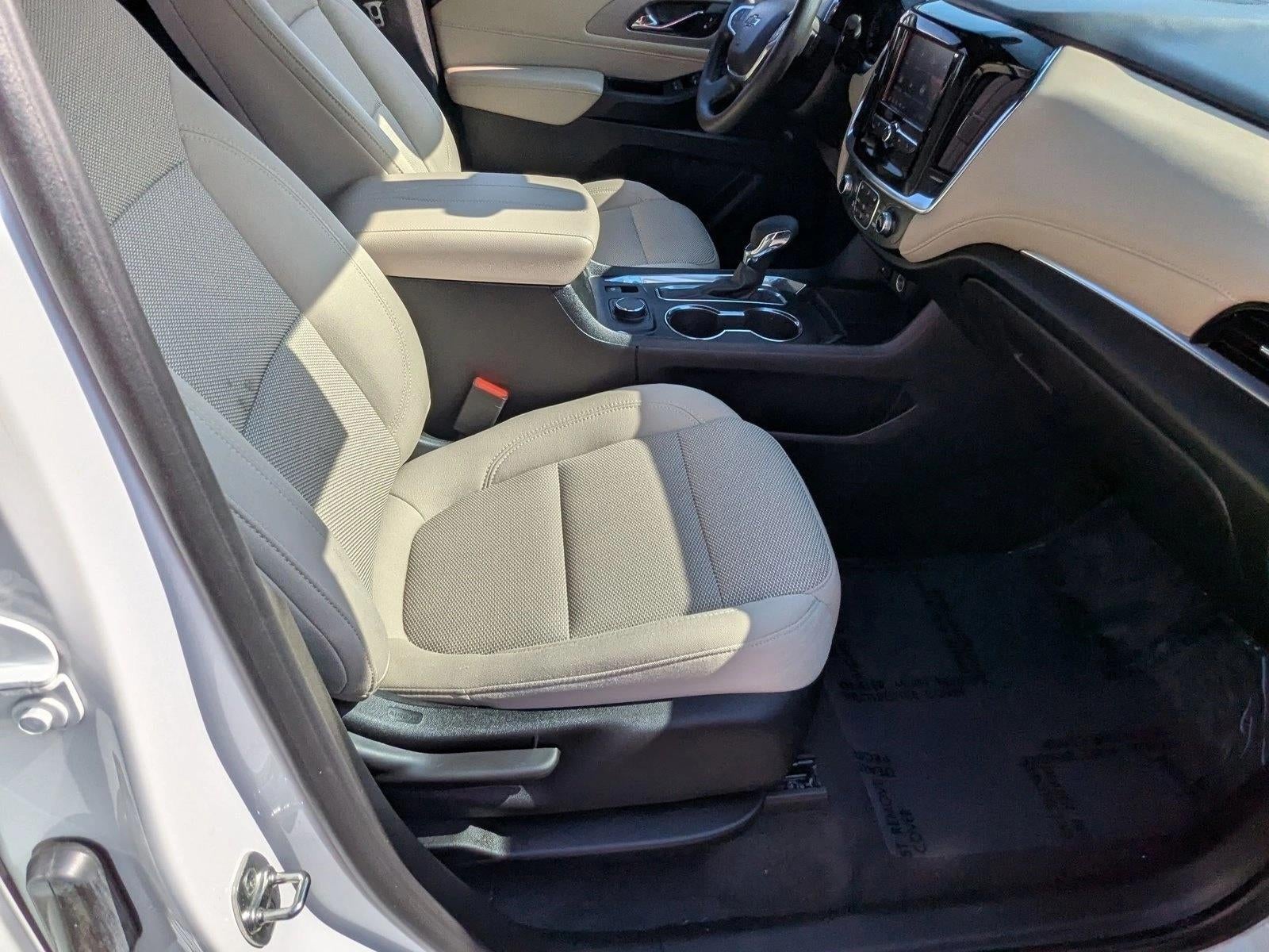 2023 Chevrolet Traverse Base