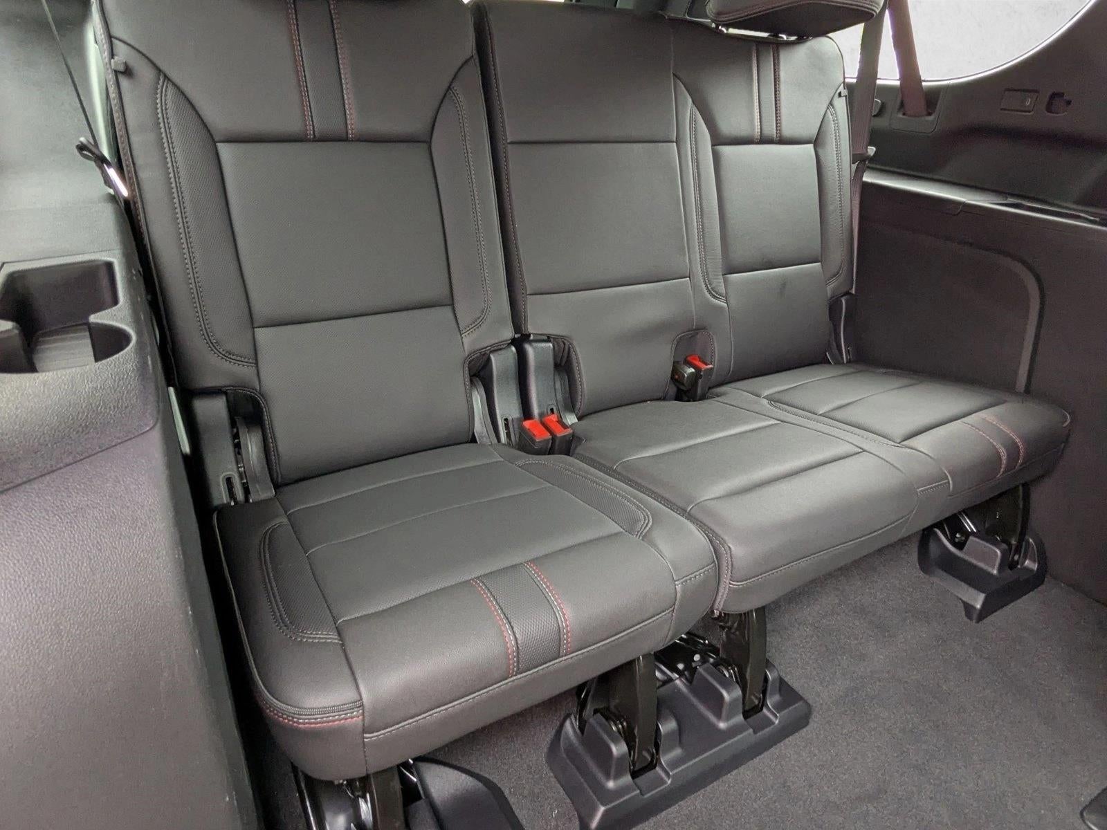 2025 Chevrolet Suburban RST