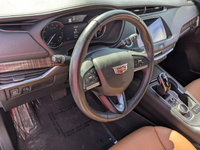 2022 Cadillac XT4 Premium Luxury