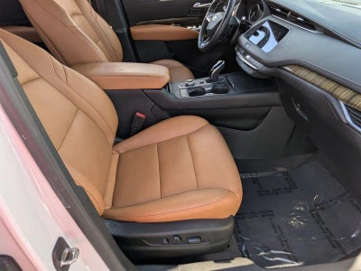 2022 Cadillac XT4 Premium Luxury