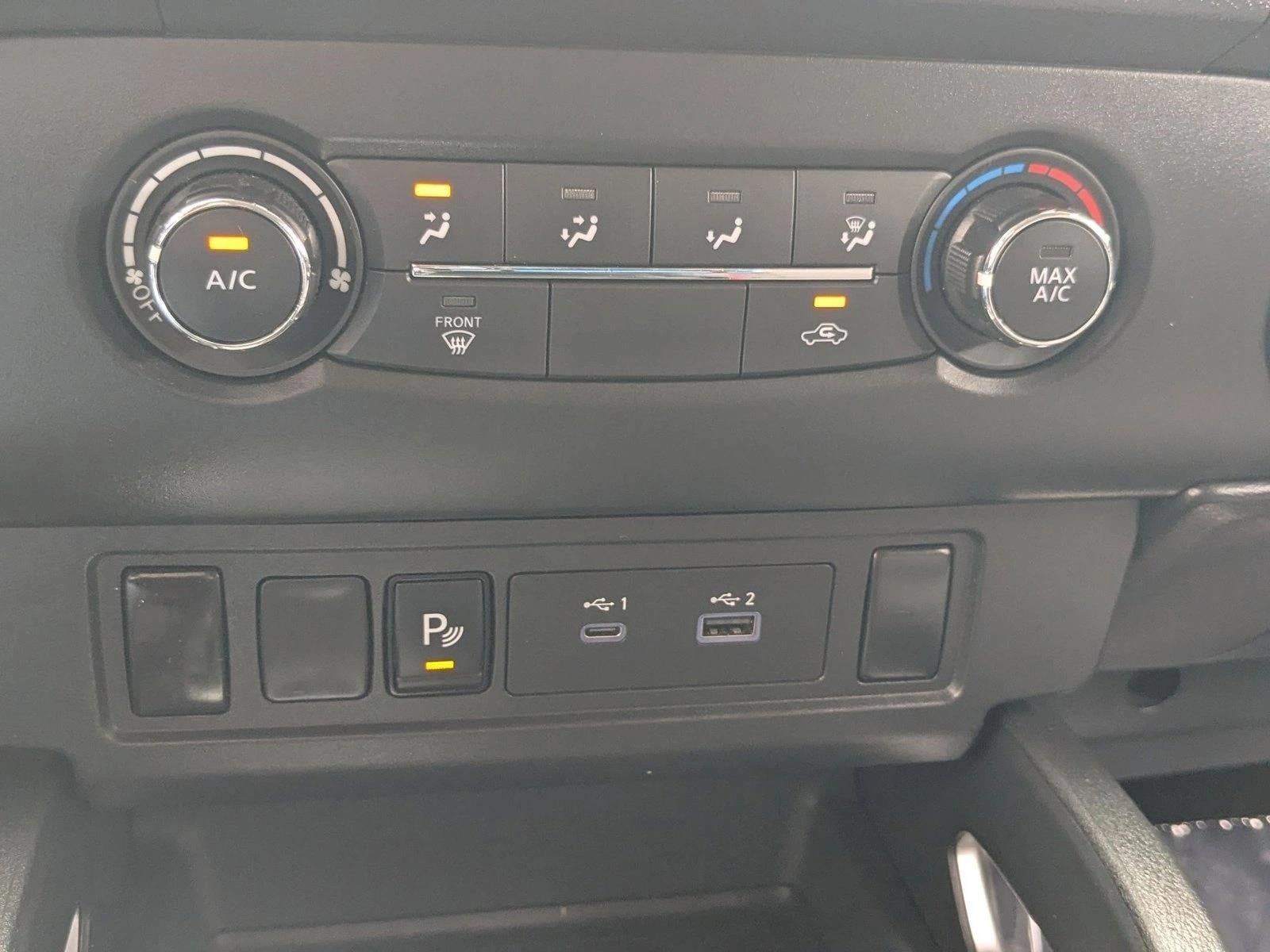 2022 Nissan Frontier Base