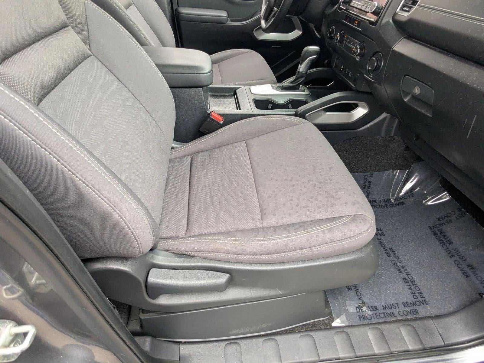 2022 Nissan Frontier Base