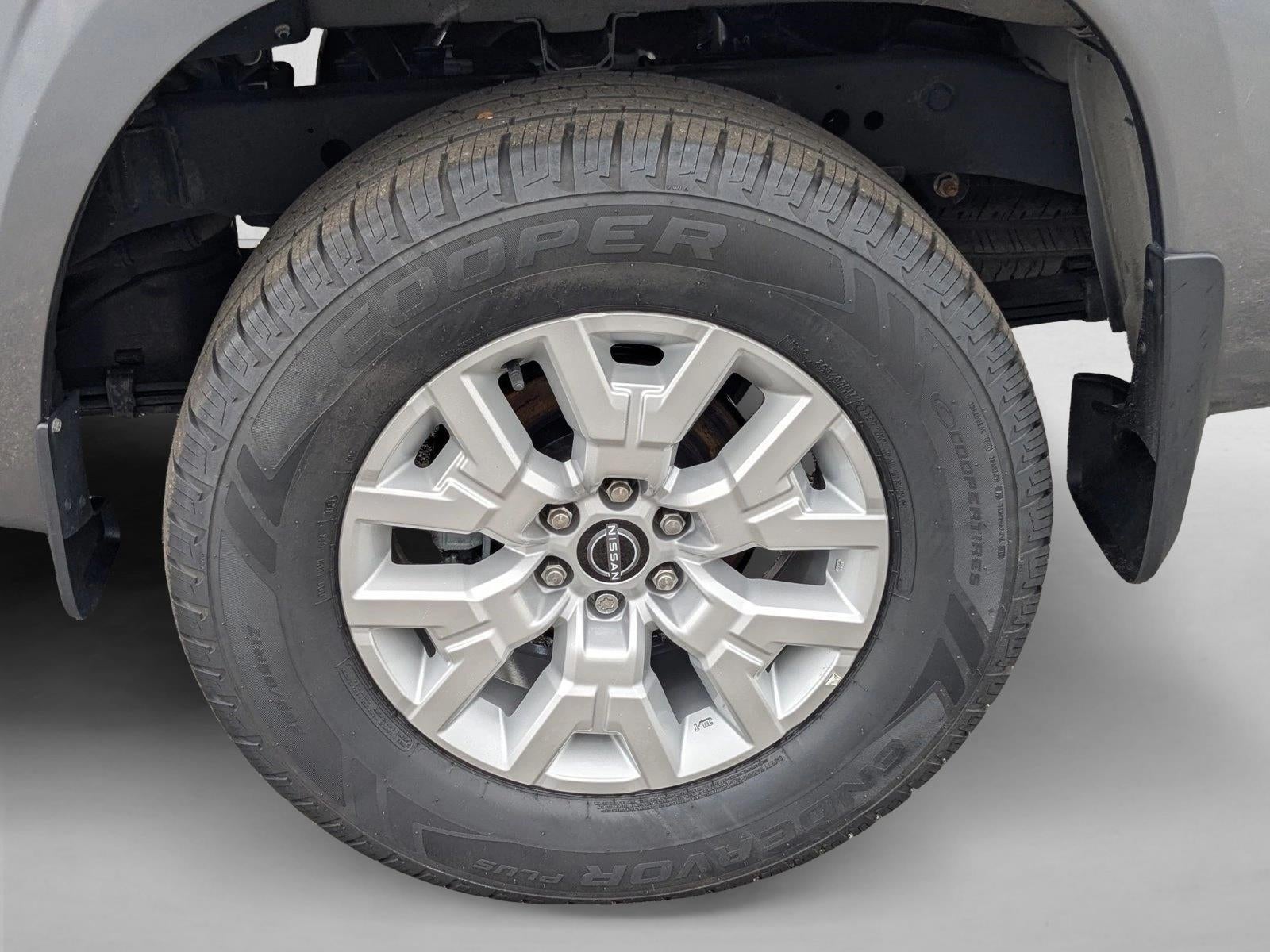 2022 Nissan Frontier Base