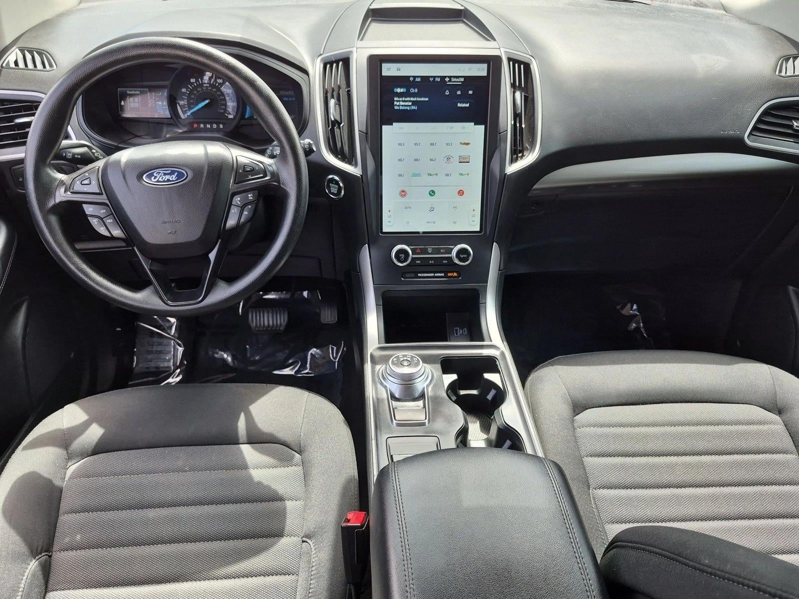 2022 Ford Edge SE