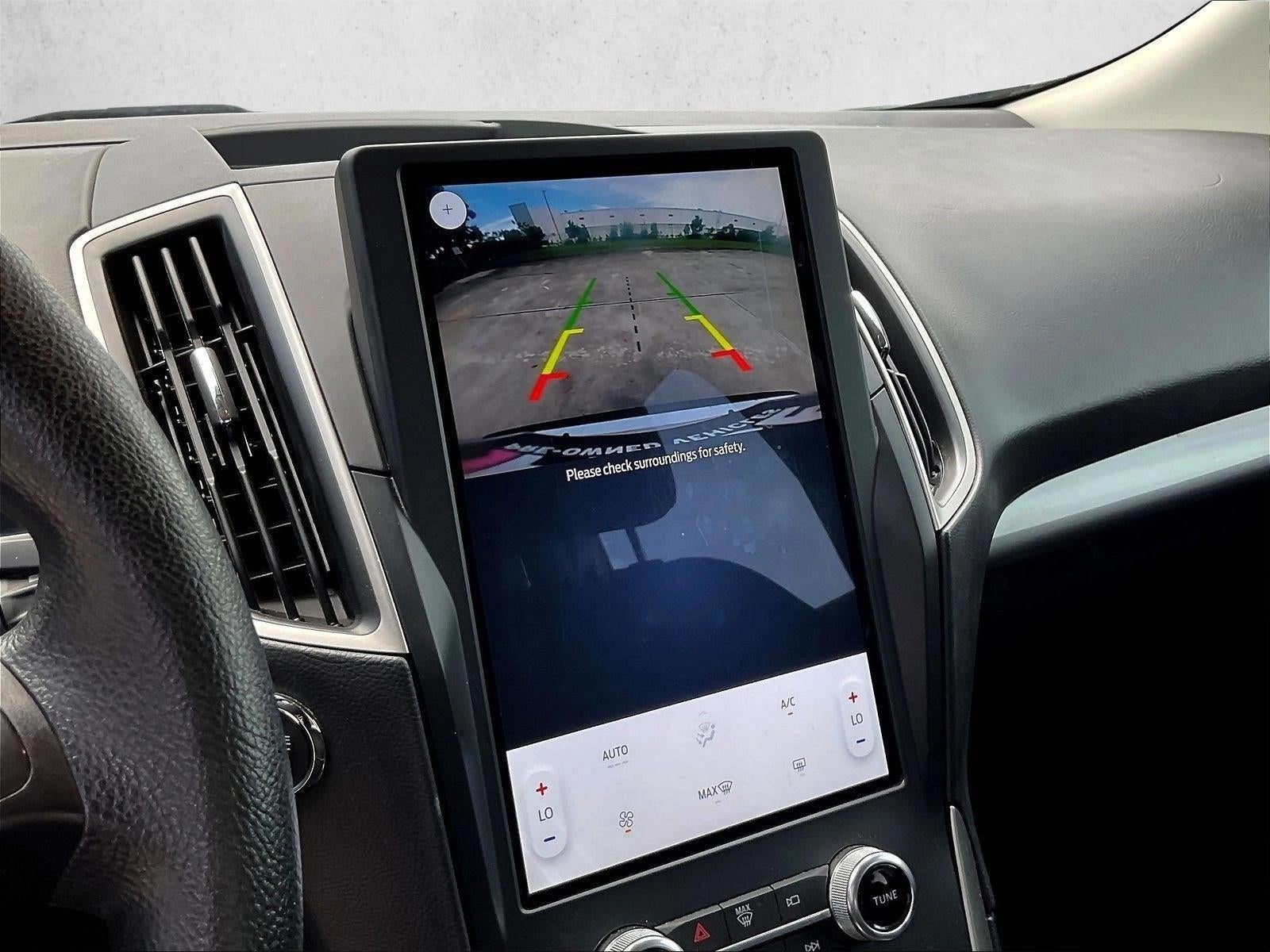 2022 Ford Edge SE
