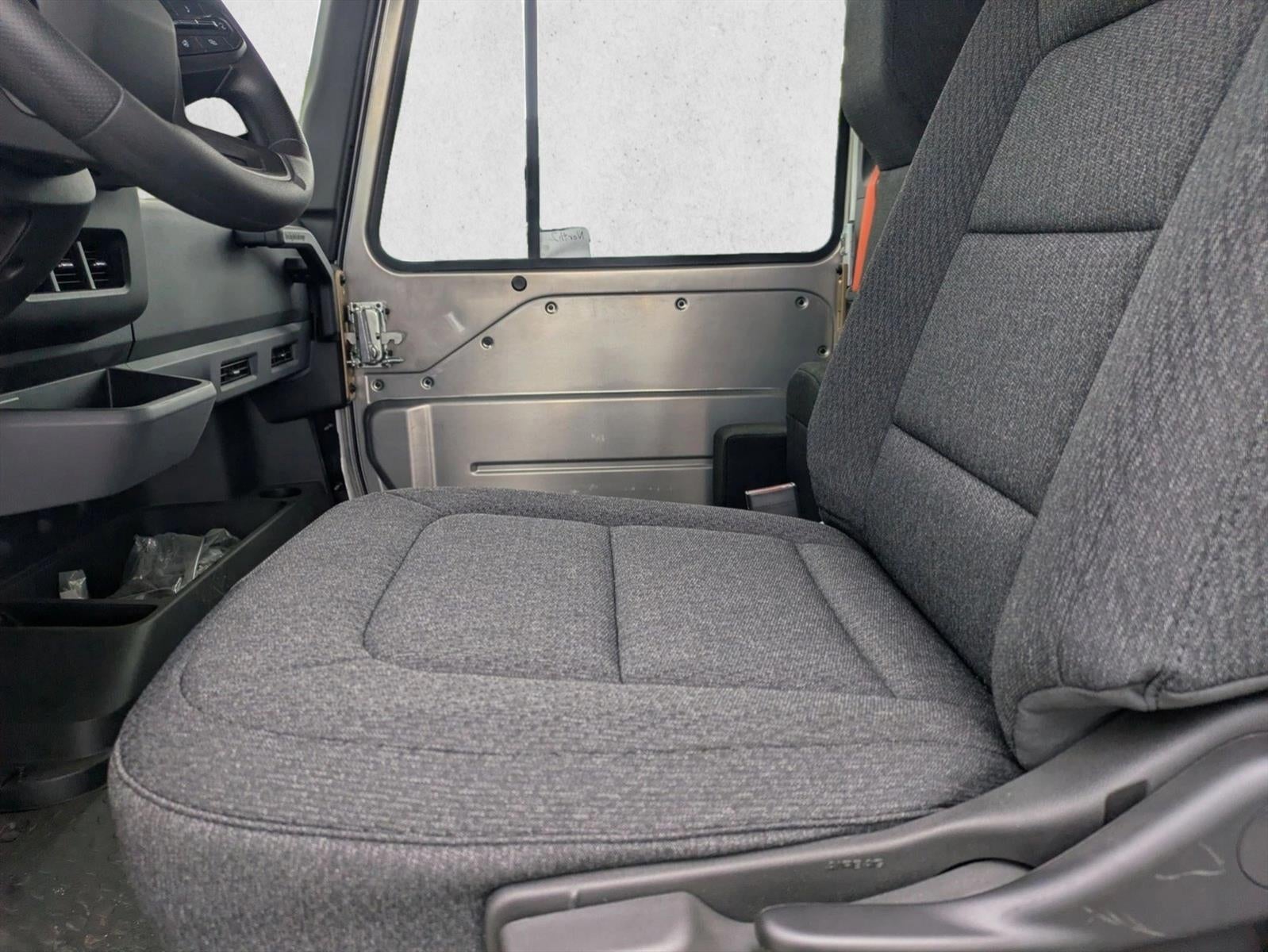 2024 BrightDrop Zevo 600 Base