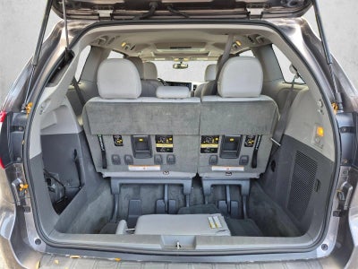 2017 Toyota Sienna XLE 8 Passenger