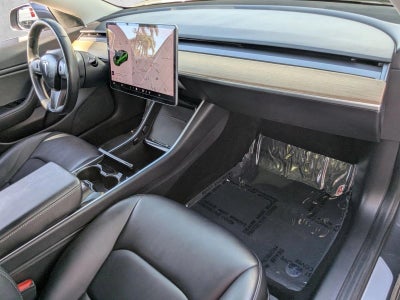 2019 Tesla Model 3 Mid Range