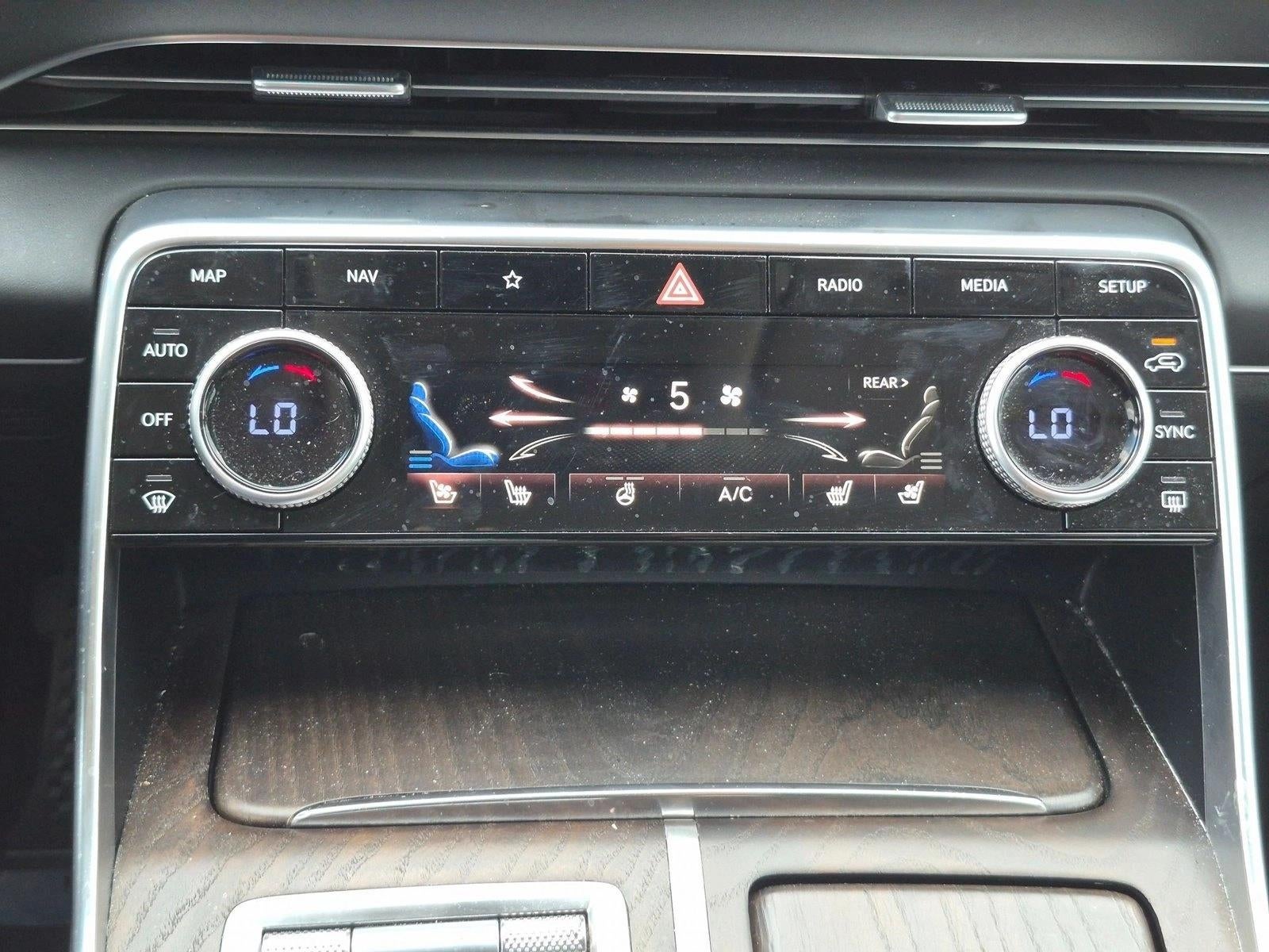 2022 Genesis GV80 Base