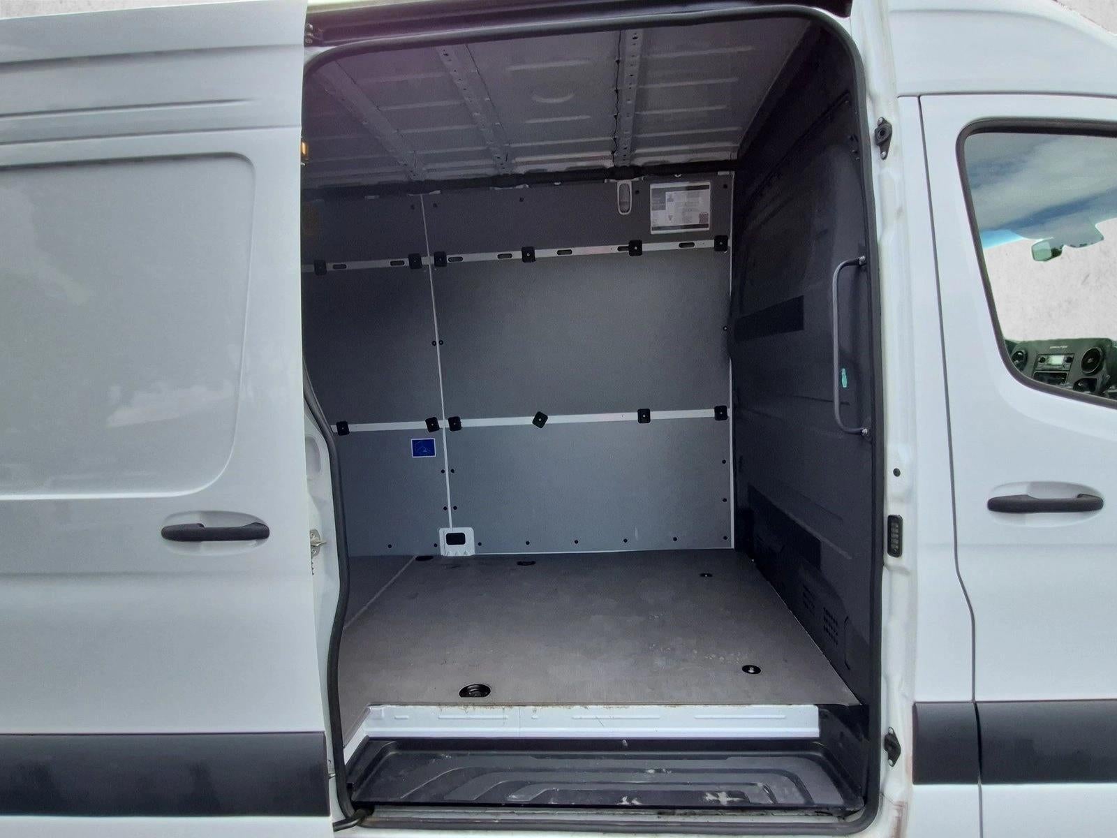 2025 Mercedes-Benz Sprinter Cargo Van Base