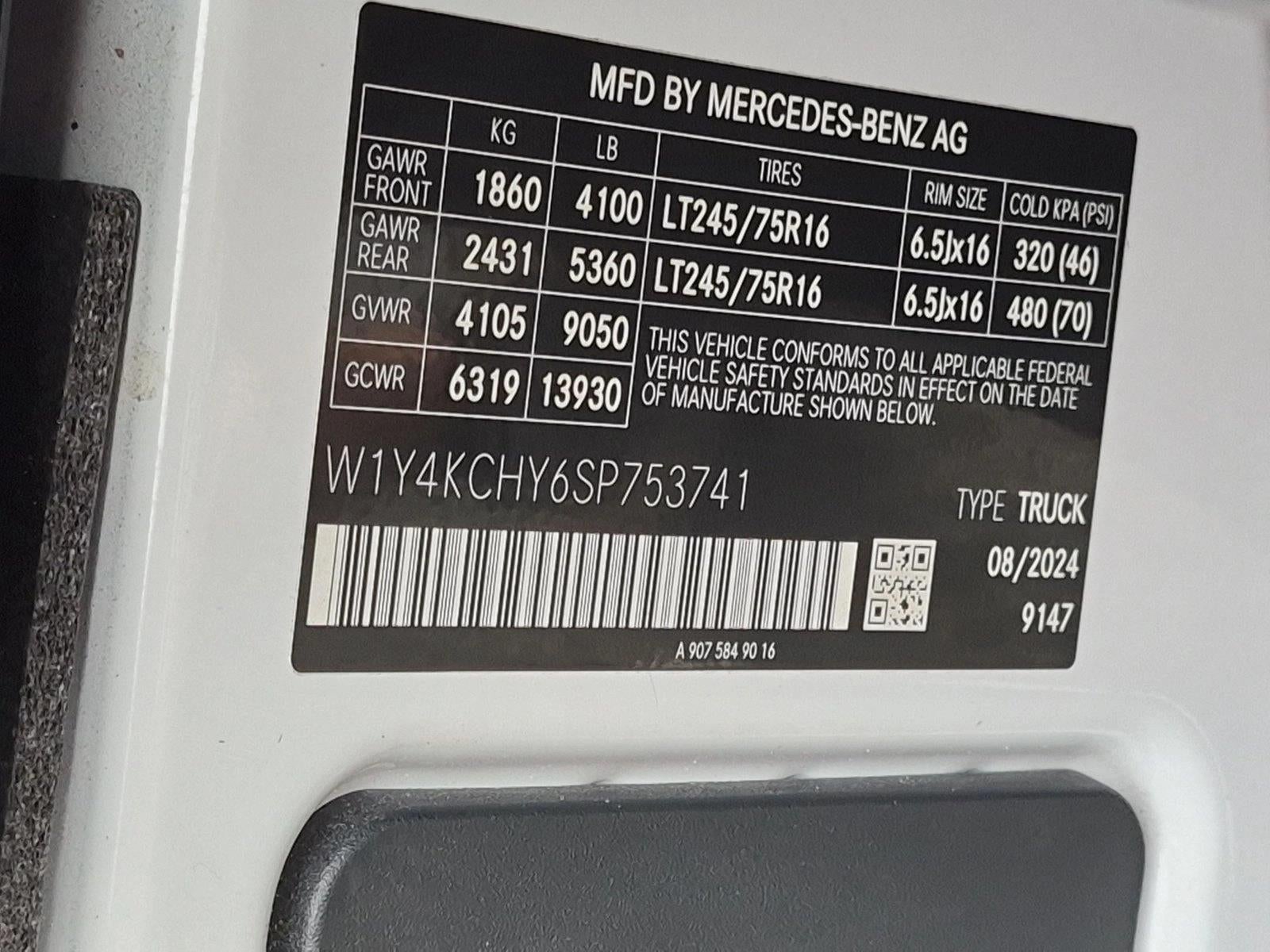 2025 Mercedes-Benz Sprinter Cargo Van Base