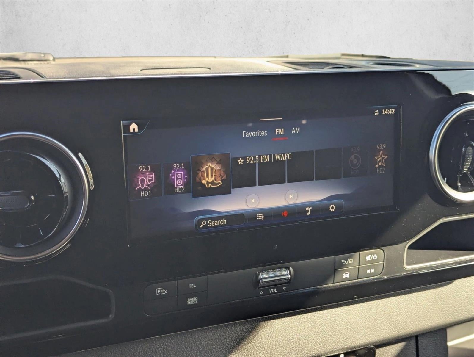 2024 Mercedes-Benz eSprinter Cargo Van Base