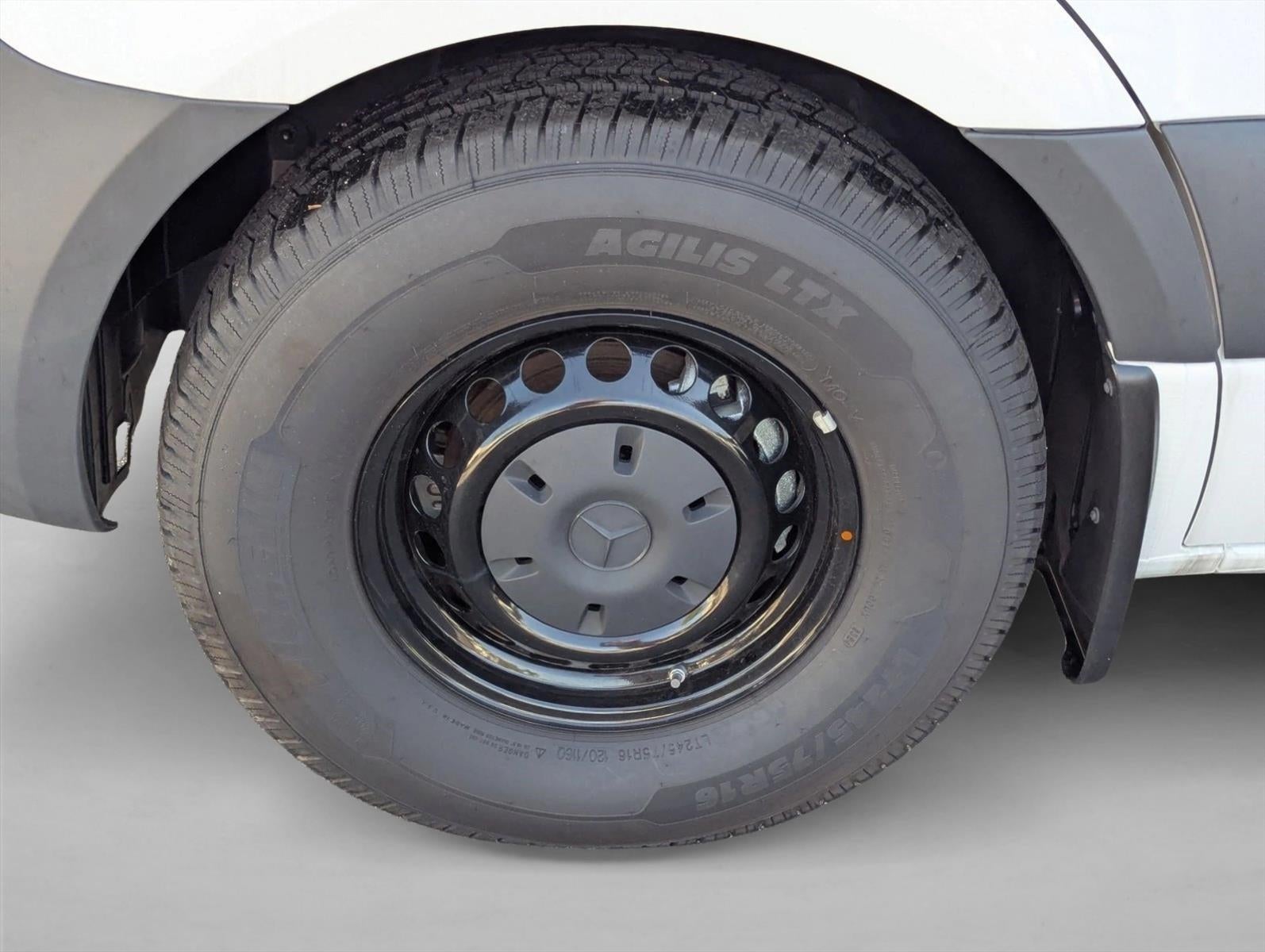 2024 Mercedes-Benz eSprinter Cargo Van Base