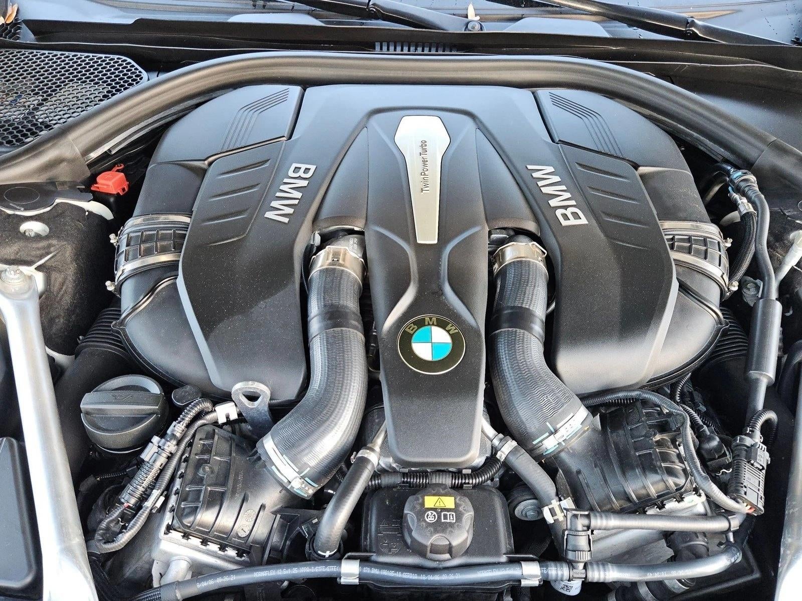 2019 BMW 750i 750i