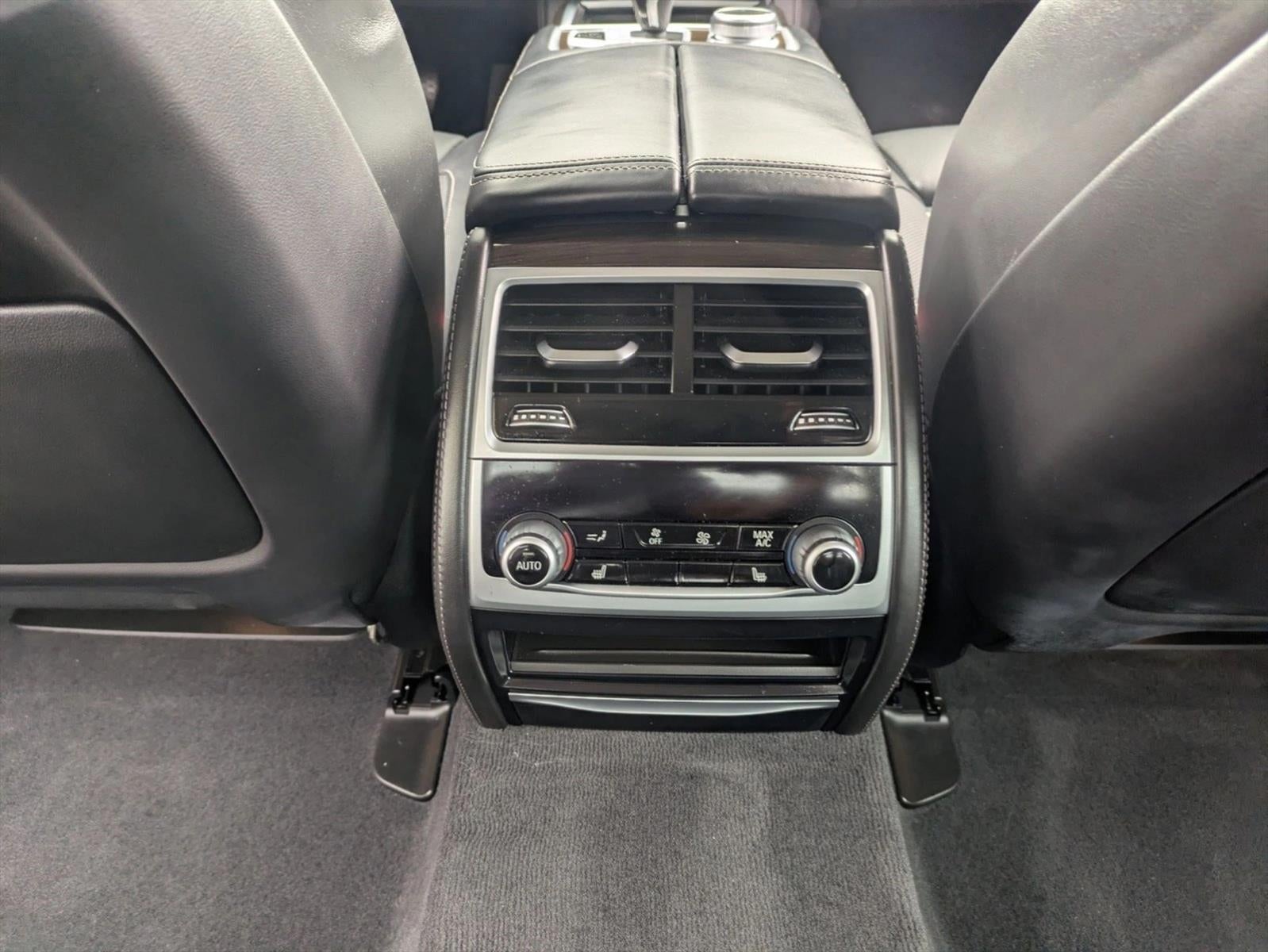2021 BMW 740i 740i