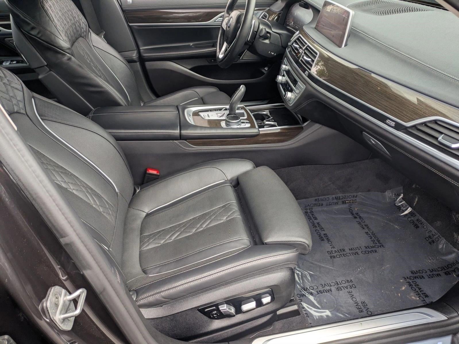 2021 BMW 740i 740i