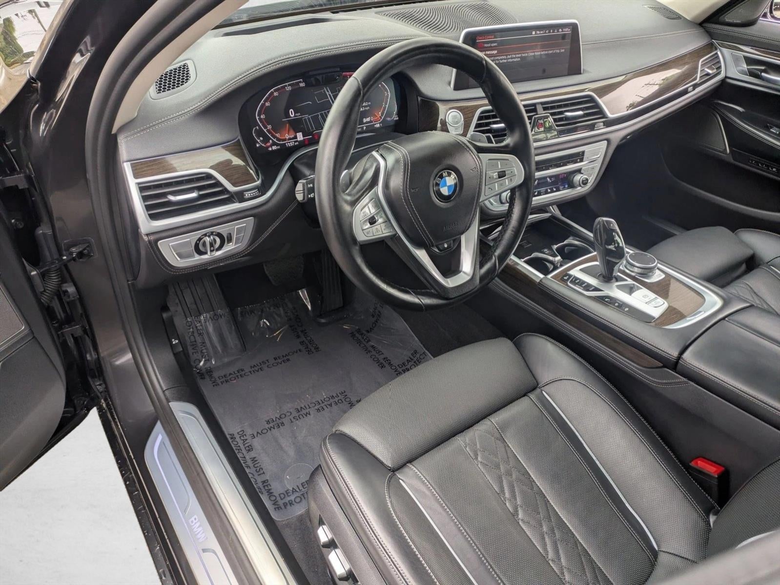 2021 BMW 740i 740i