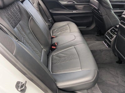 2022 BMW 750 i xDrive