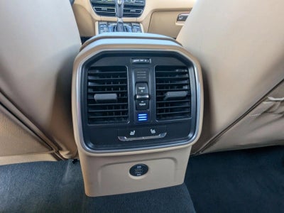 2019 Porsche Macan Base