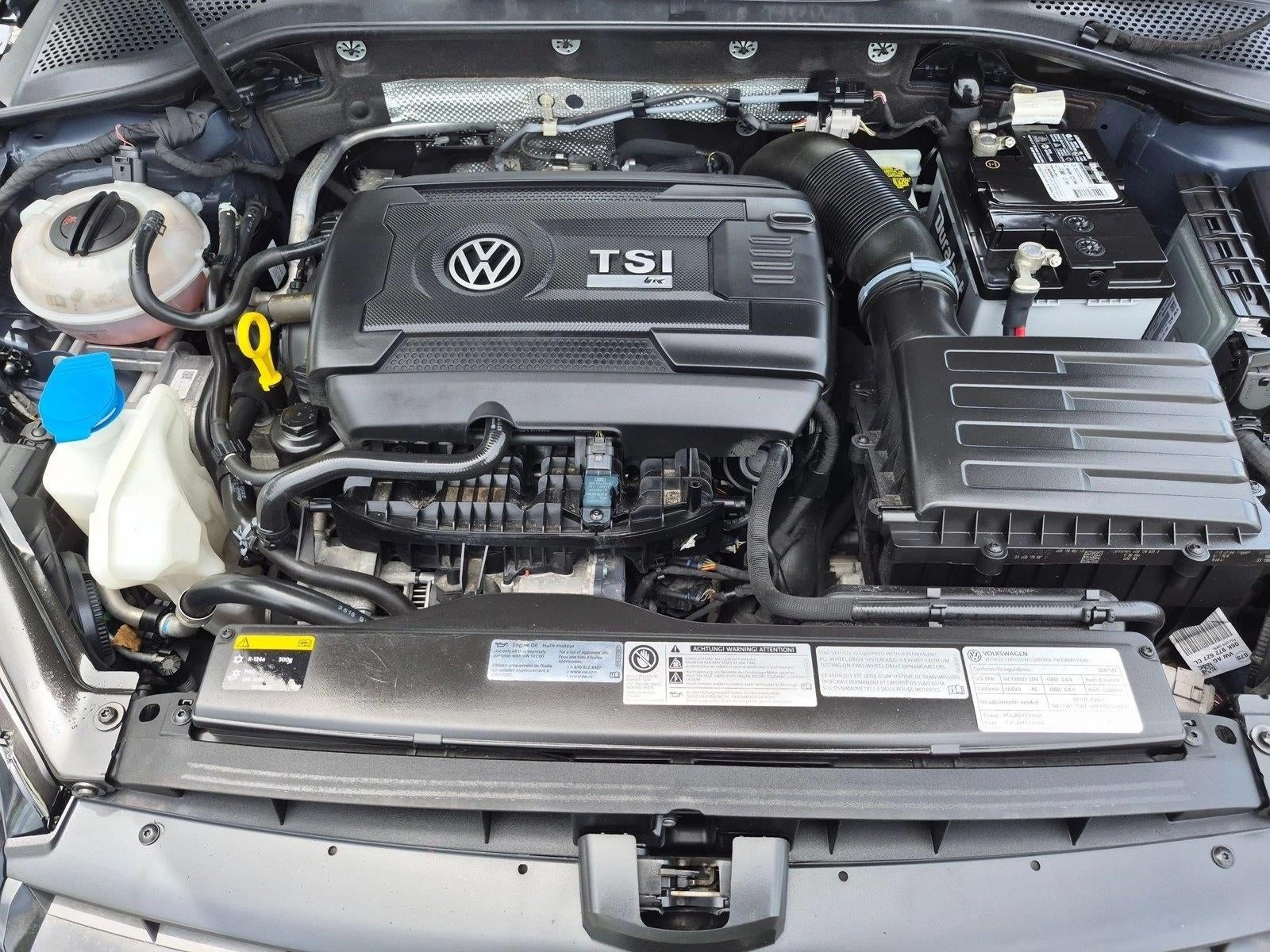 2017 Volkswagen Golf R Base