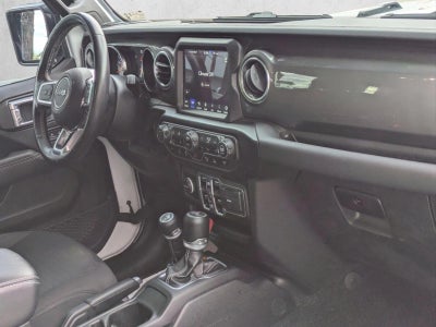 2022 Jeep Wrangler Unlimited Sahara 4x4