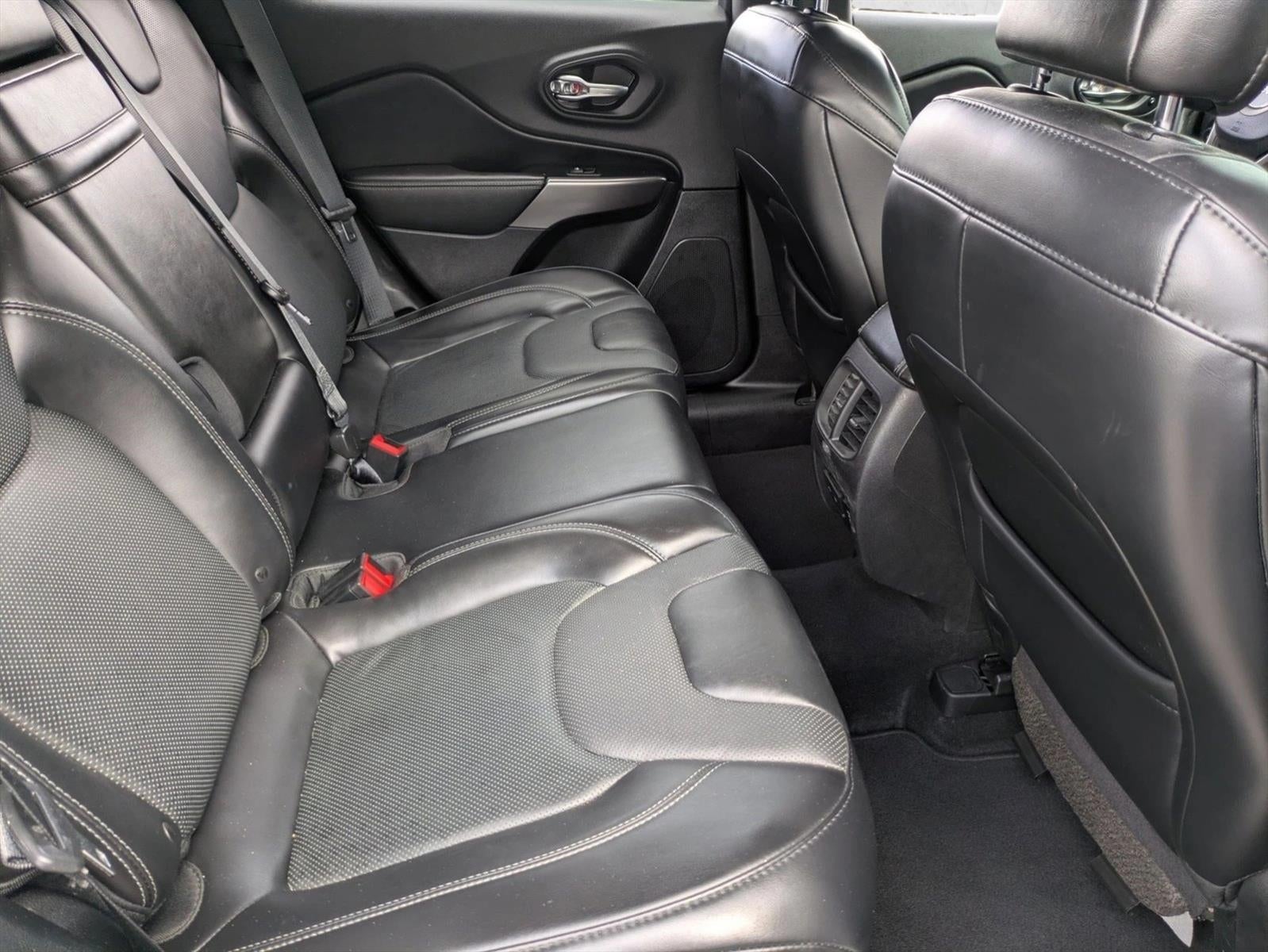 2019 Jeep Cherokee Limited FWD