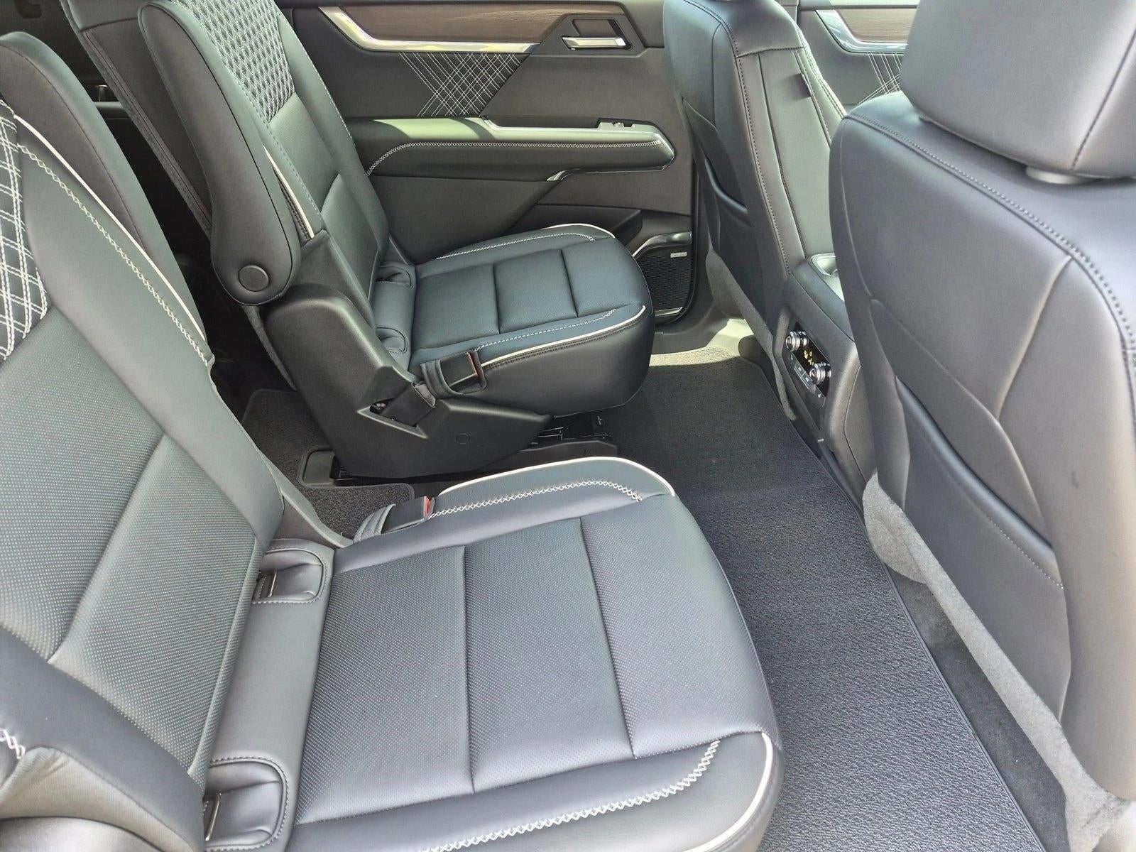 2026 GMC Acadia FWD Denali