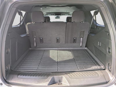 2024 Chevrolet Suburban 2WD LS