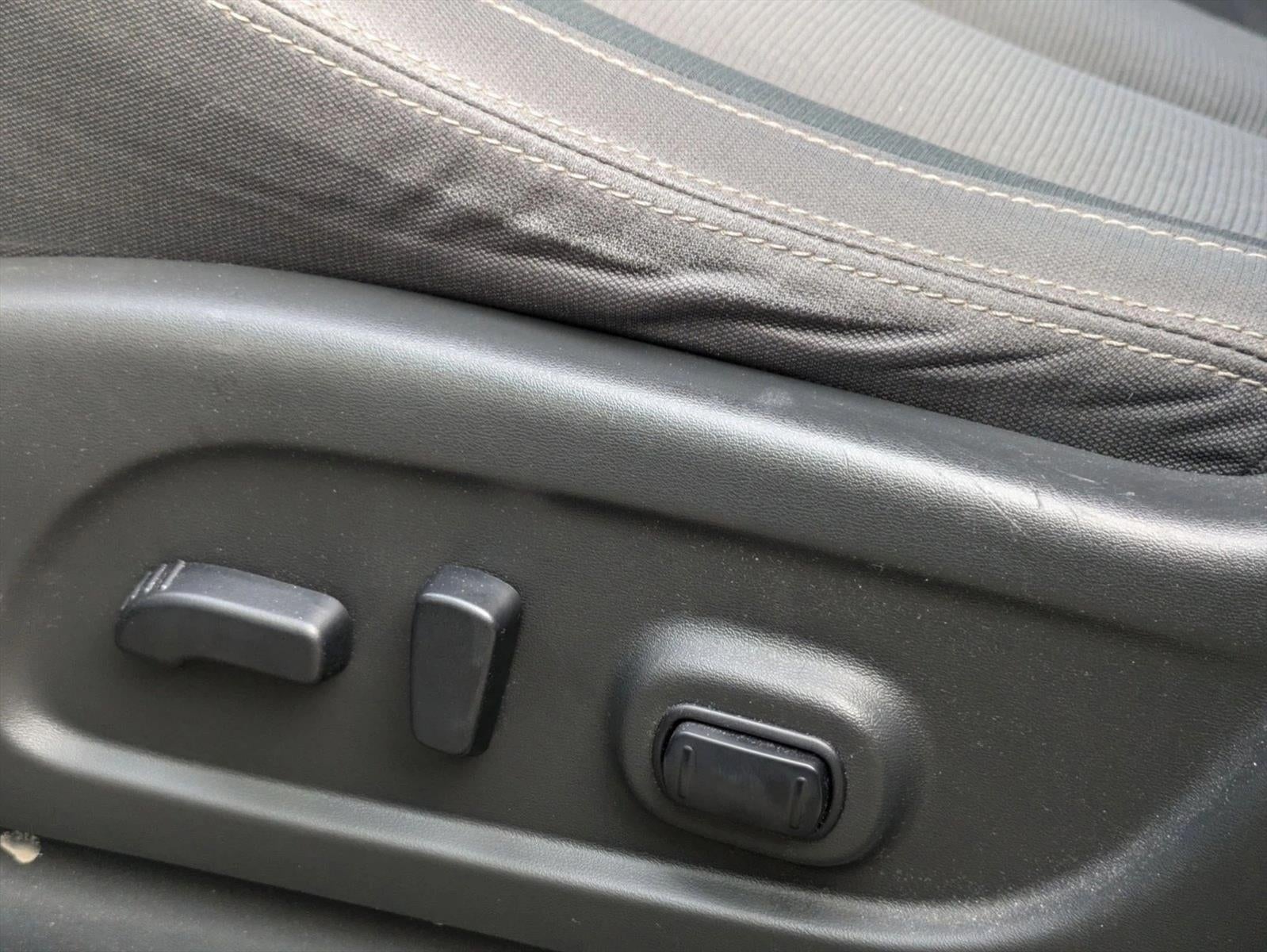 2020 Nissan Titan 4x2 Crew Cab SV