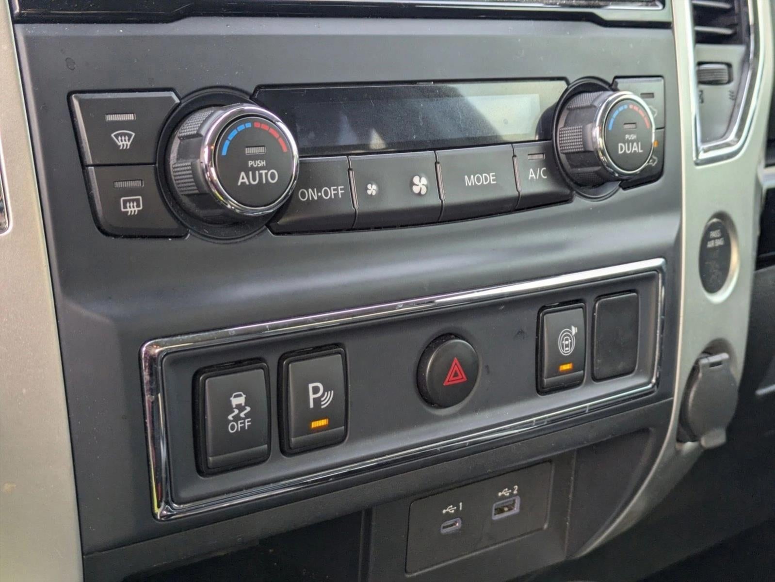 2020 Nissan Titan 4x2 Crew Cab SV