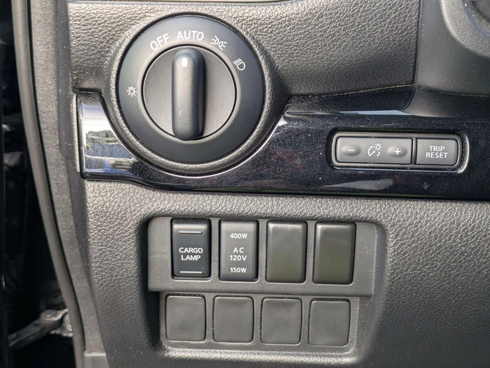 2020 Nissan Titan 4x2 Crew Cab SV