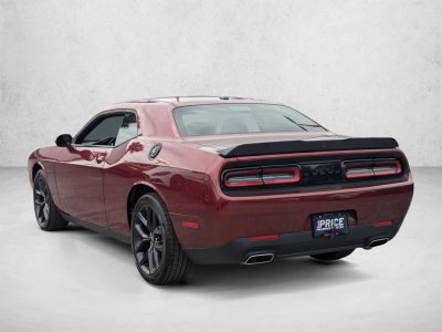 2022 Dodge Challenger SXT RWD