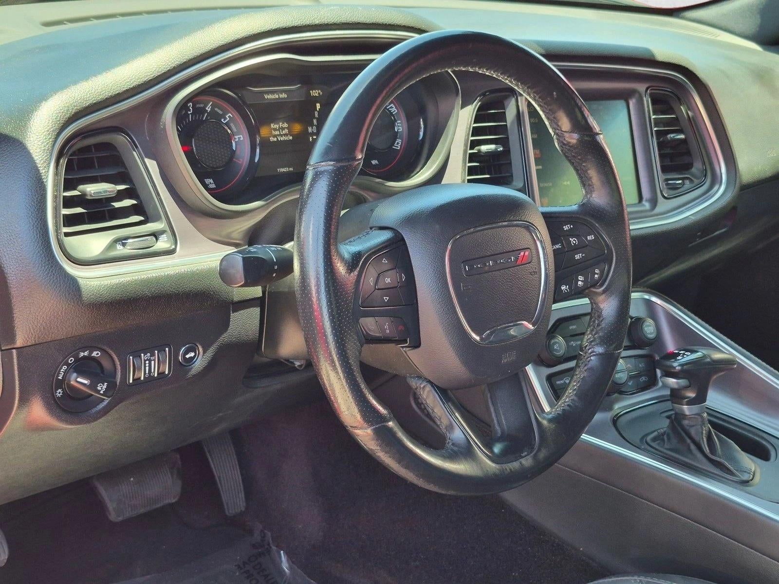2016 Dodge Challenger 2dr Cpe SXT Plus
