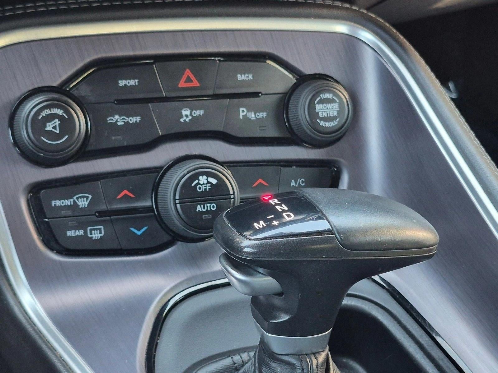 2016 Dodge Challenger 2dr Cpe SXT Plus