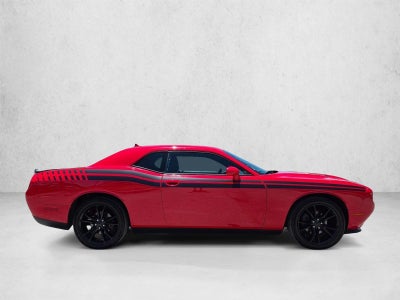 2016 Dodge Challenger 2dr Cpe SXT Plus