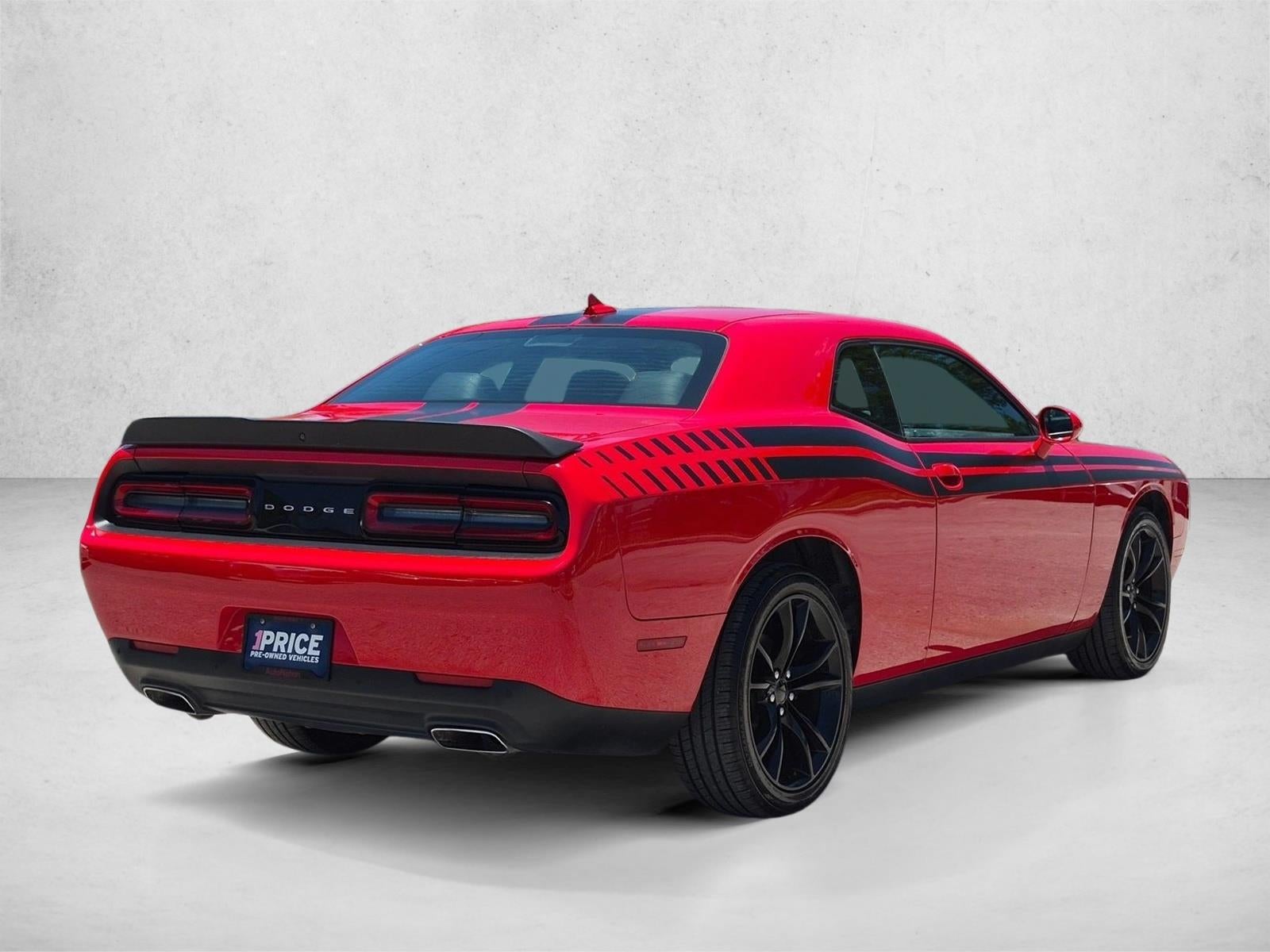 2016 Dodge Challenger 2dr Cpe SXT Plus