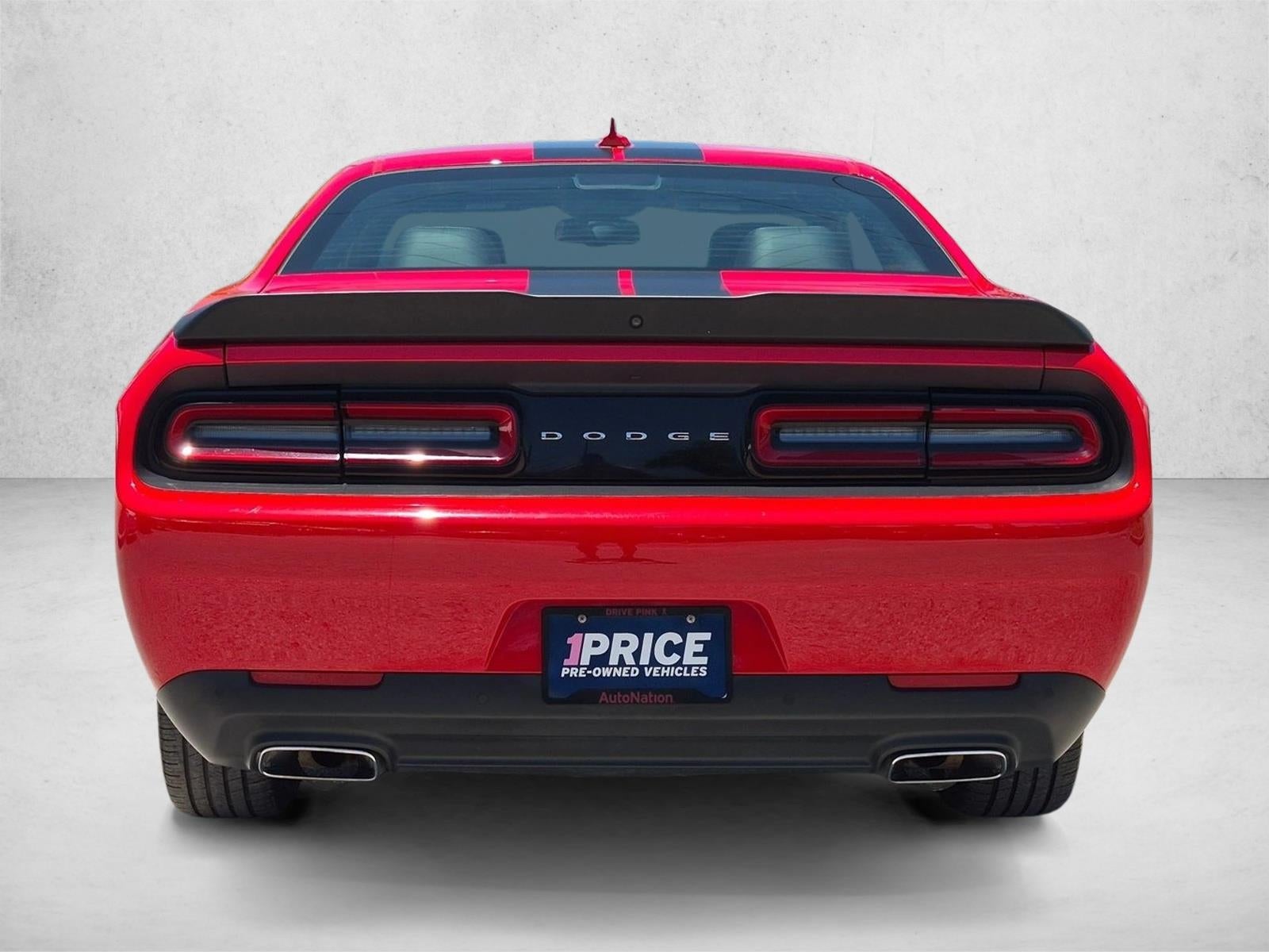 2016 Dodge Challenger 2dr Cpe SXT Plus