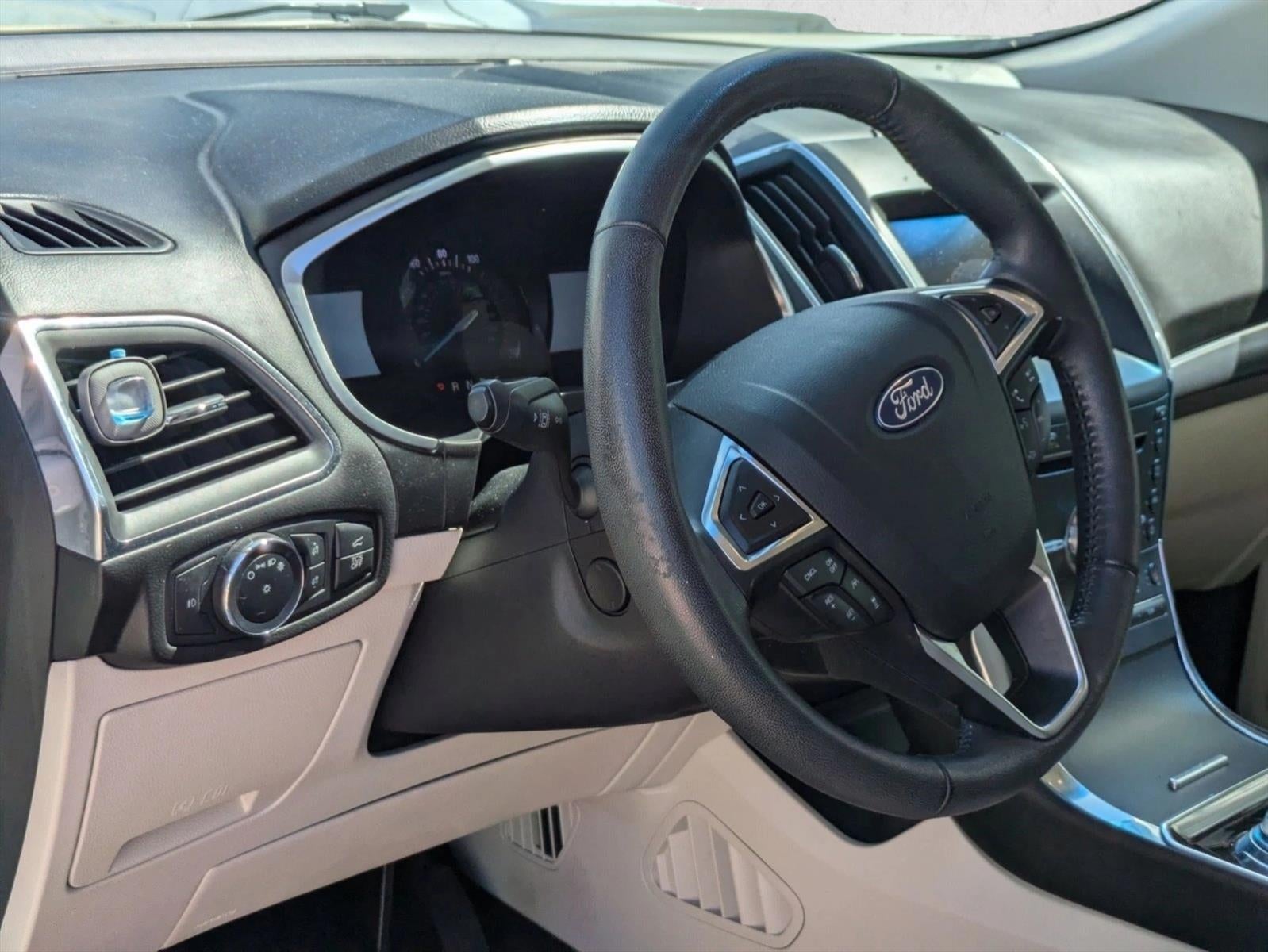 2019 Ford Edge Titanium FWD