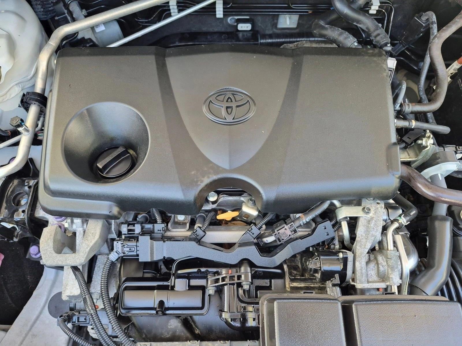 2019 Toyota RAV4 LE FWD (GS)