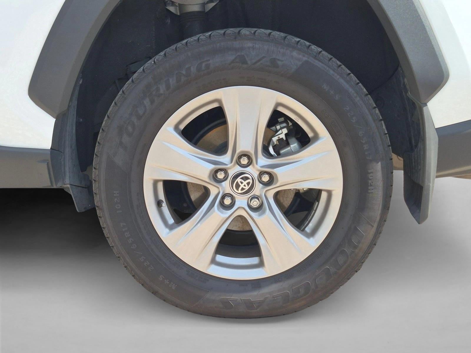 2025 Toyota RAV4 XLE FWD (Natl)