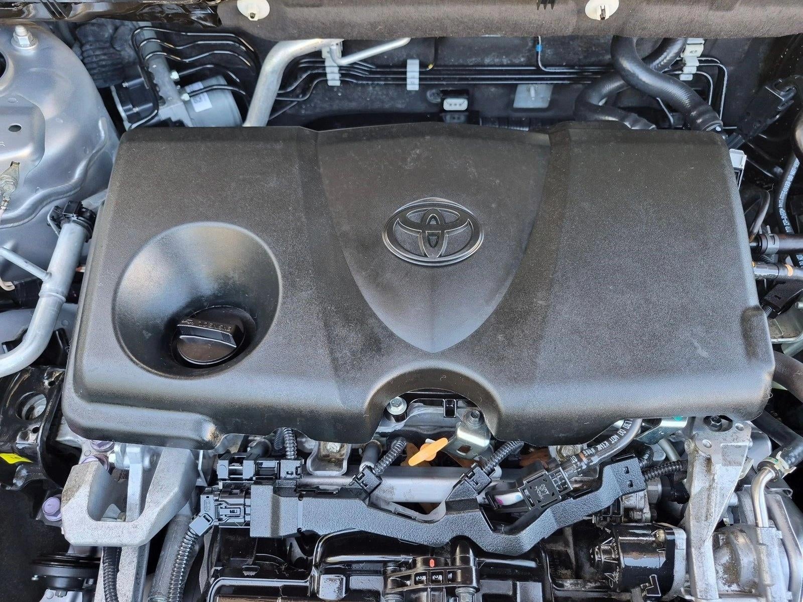 2021 Toyota RAV4 XLE FWD (GS)