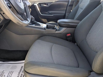 2021 Toyota RAV4 XLE FWD (GS)